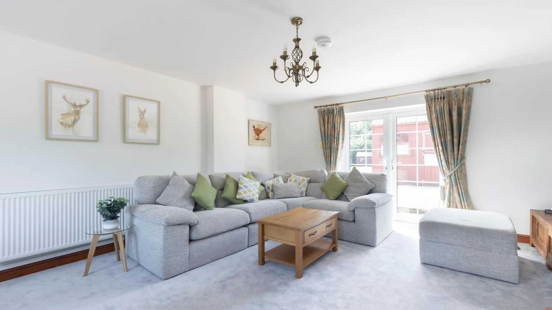 Holiday home Beautiful Danford House & Lodge With Hot Tub Hartpury United Kingdom