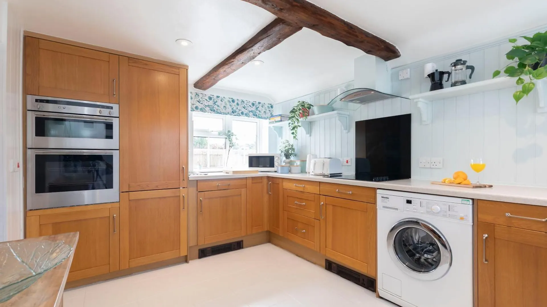 Beautiful Danford House & Lodge With Hot Tub Hartpury