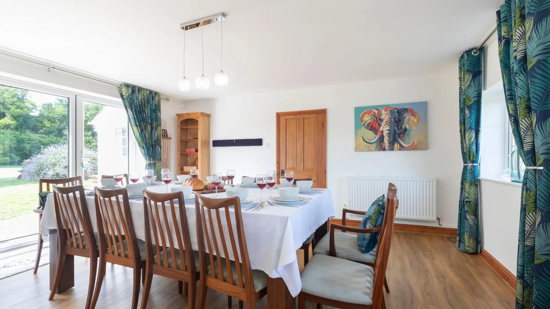 Holiday home Beautiful Danford House & Lodge With Hot Tub Hartpury