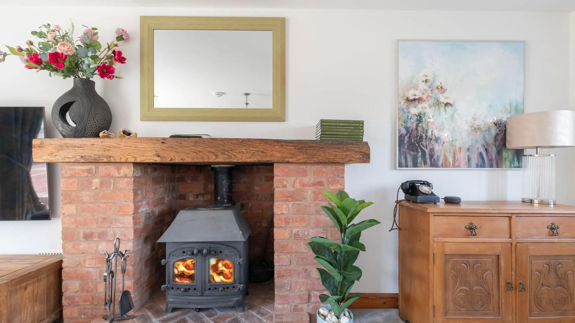 Holiday home Beautiful Danford House & Lodge With Hot Tub Hartpury